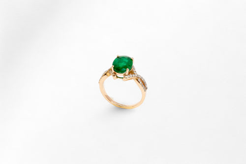 Regal Emerald Enlace